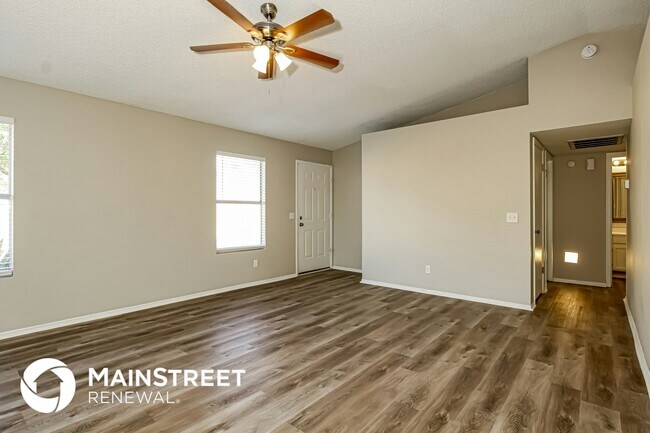 Building Photo - 1506 E Wescott Dr