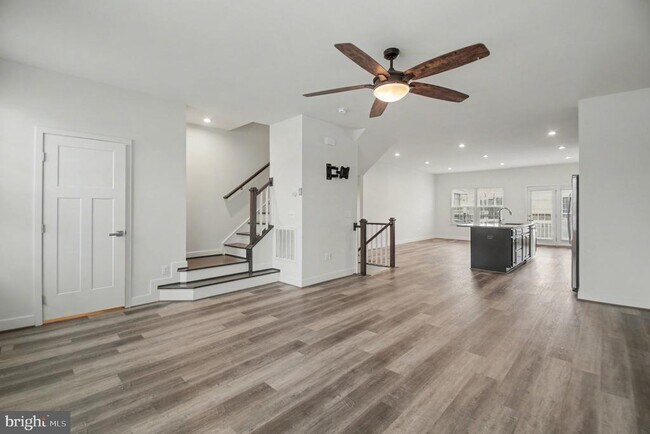 Foto del edificio - 11398 Willow Green Cir