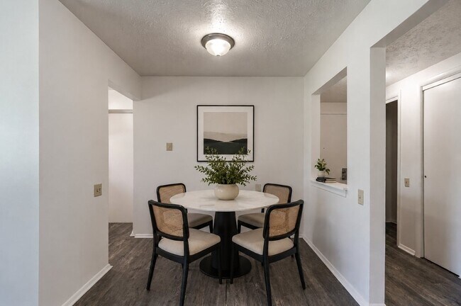 Foto del edificio - Penbrooke Meadows Apartment Homes