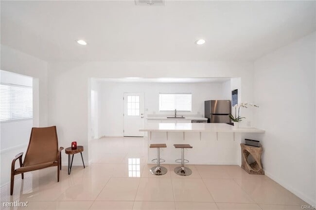 Building Photo - 2 br, 1 bath House - 17607 Covello