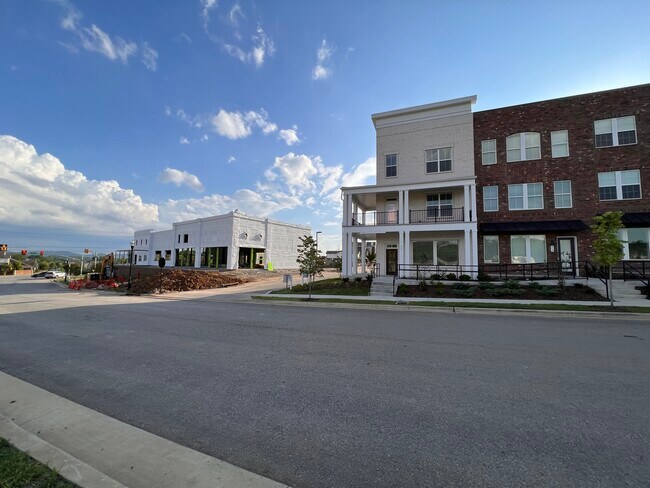 Building Photo - 817 Westcott Ln