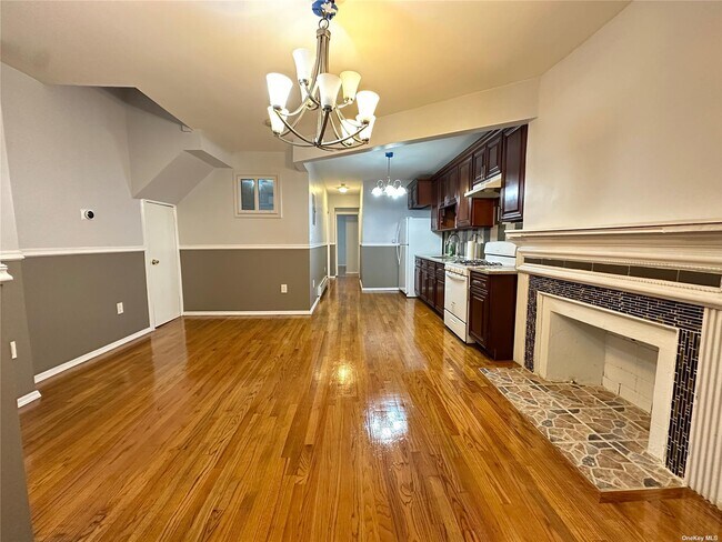 Foto del edificio - 88-32 146th St