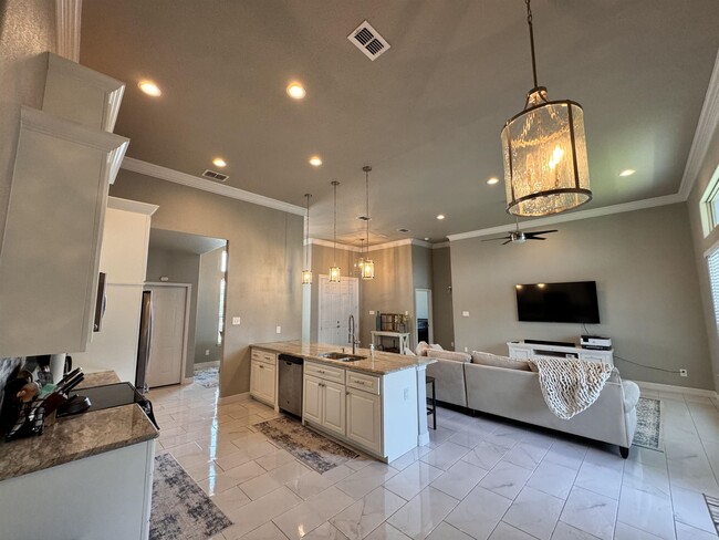 Foto del edificio - 416 Quail Creek Dr