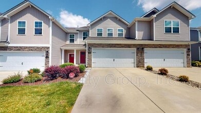 Building Photo - 816 Riley Ln