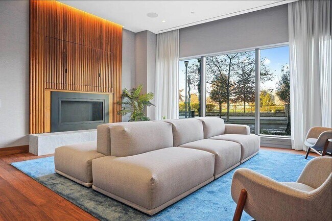 Foto del edificio - 75 Park Ln S