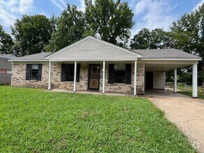 Building Photo - 2795 Meadowbrook Dr