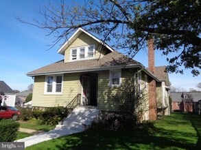 Building Photo - 2800 Linwood Ave