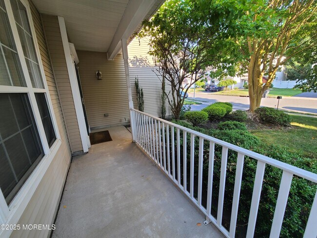 Foto del edificio - 346 Wedgewood Rd