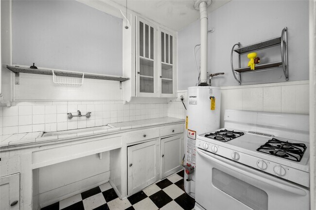 Foto del edificio - 1608 Kipling St