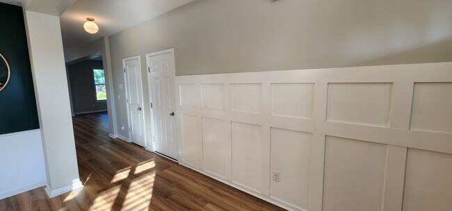 Foto del edificio - Welcome to Eagle Landing—where 3-bedroom bliss meets effortless style.