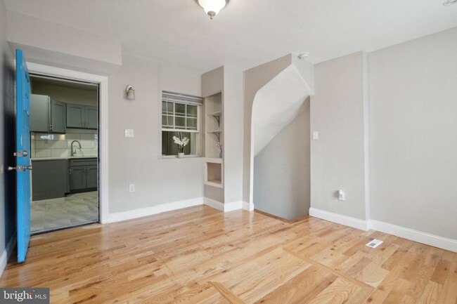 Building Photo - 1127 N Lee St
