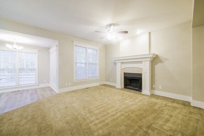 Foto del edificio - 3073 Essex Dr