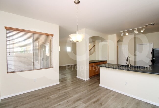 Building Photo - 4256 E Baylor Ln