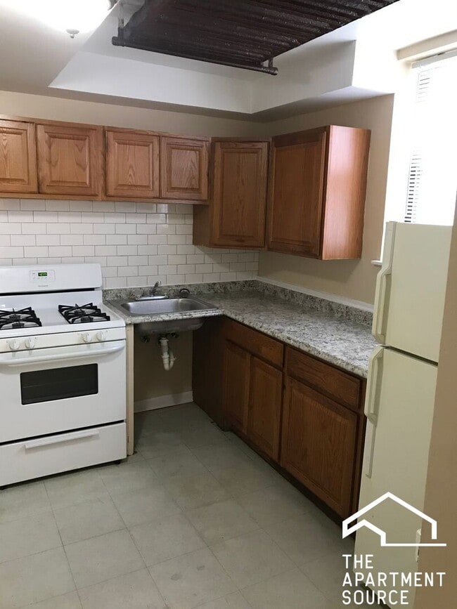 Foto del edificio - 7722 N Marshfield Ave