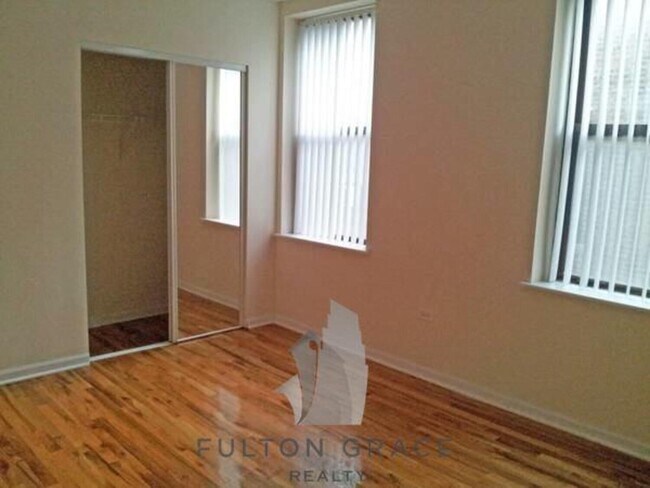 Foto del edificio - 4701 N Sheridan Rd