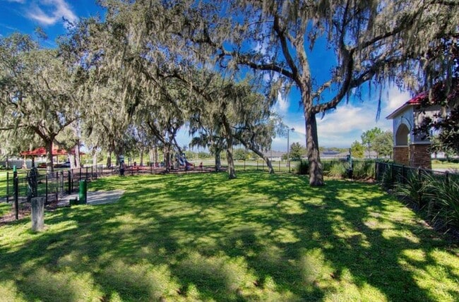 Foto del edificio - 2942 Fieldwood Cir