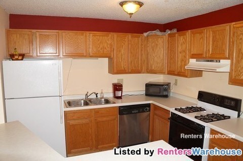 Primary Photo - 7438 72nd Ln N