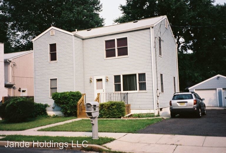 Primary Photo - 5 br, 2 bath House - 127 Ardsley Ave.