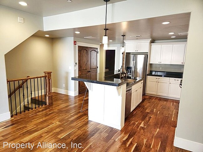 Foto del edificio - 3 br, 3 bath House - 768 W. Holliday Drive