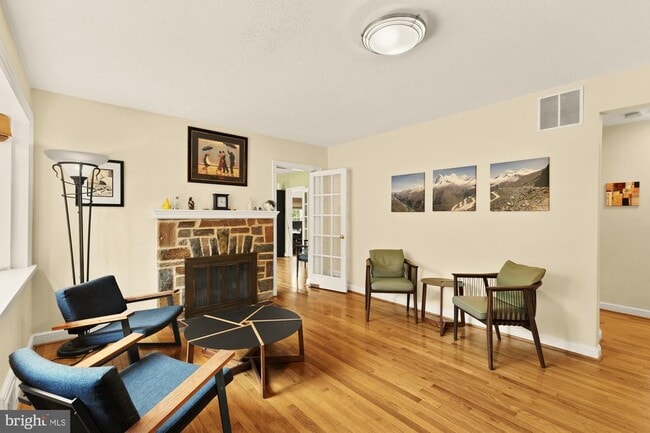 Building Photo - 8323 Haddon Dr
