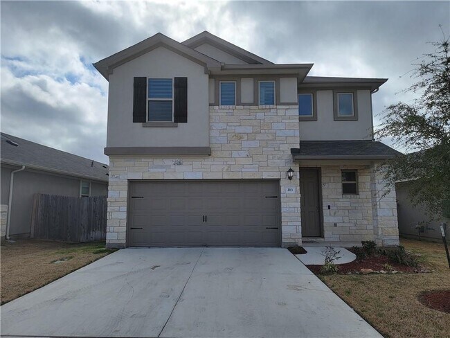 Building Photo - 213 McFarland St