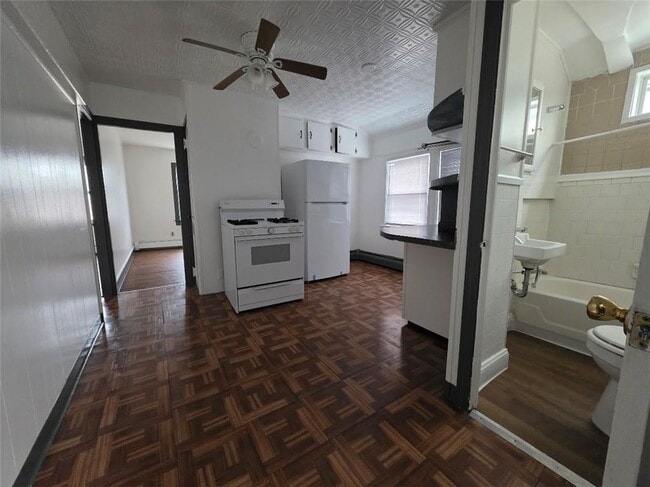 Building Photo - 20 Pendleton St