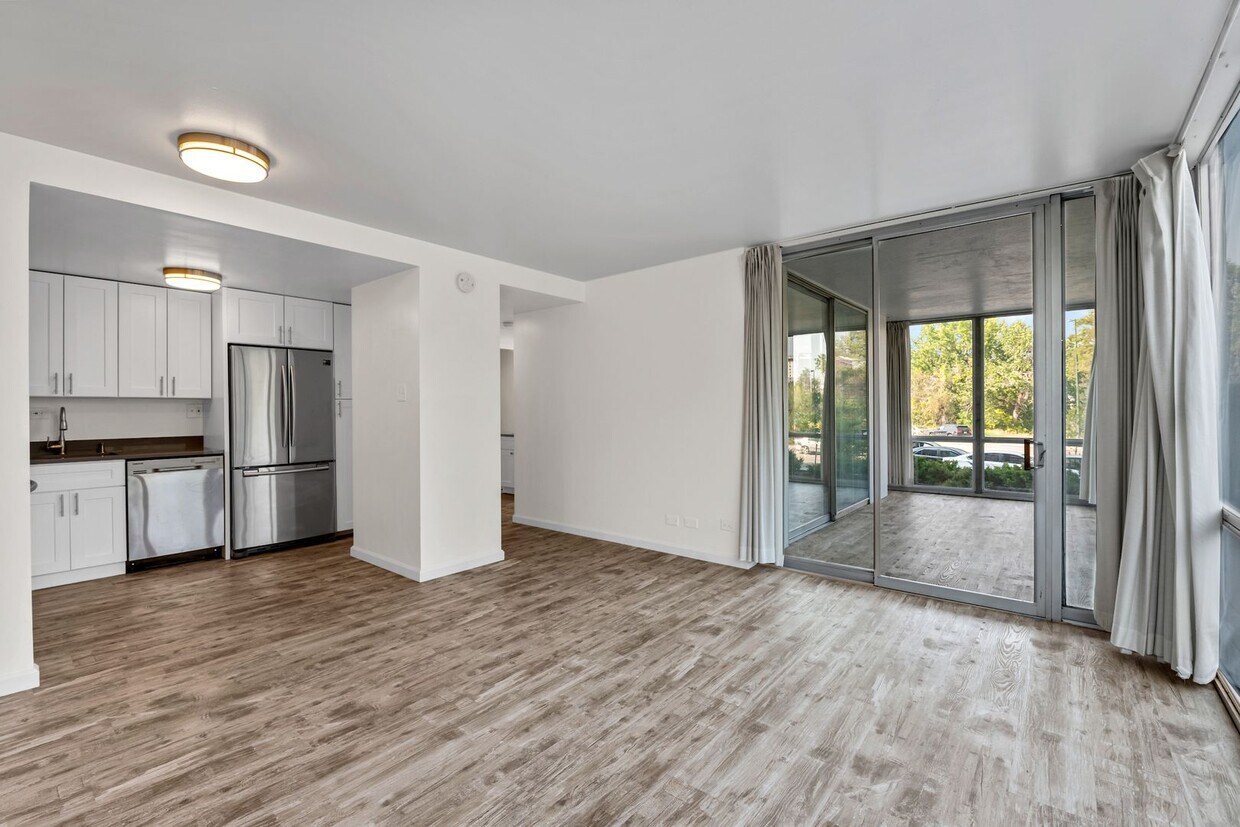 Beautifully renovated condo in the Cherry Creek Area! - Beautifully renovated condo in the Cherry Creek Area!