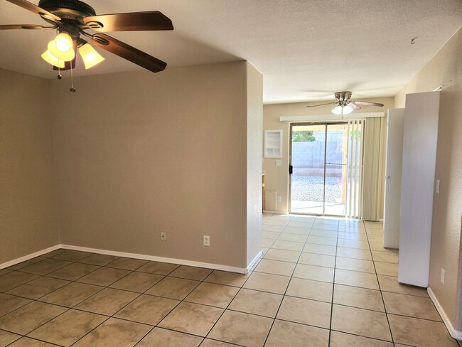 Foto del edificio - Now Available! Phoenix Rental Home Ready