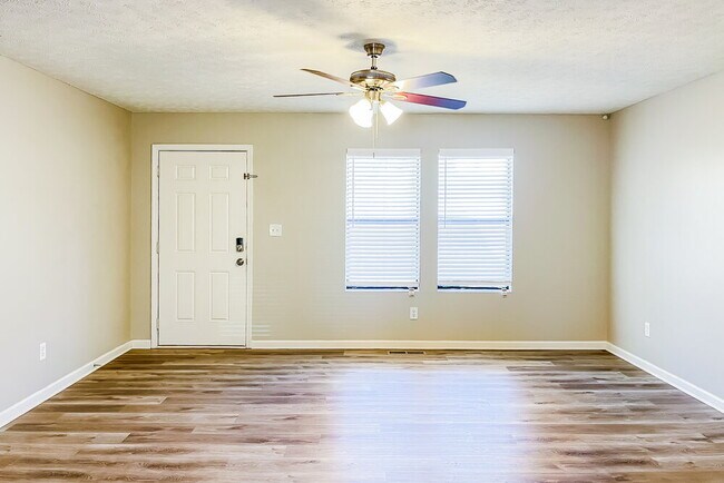 Foto del edificio - 1425 Dillon Rd