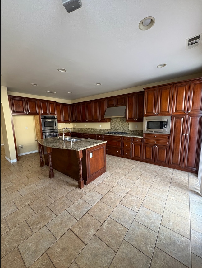 Cocina - 3833 East Park