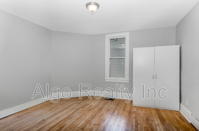 Foto del edificio - 3449 Snelling Ave