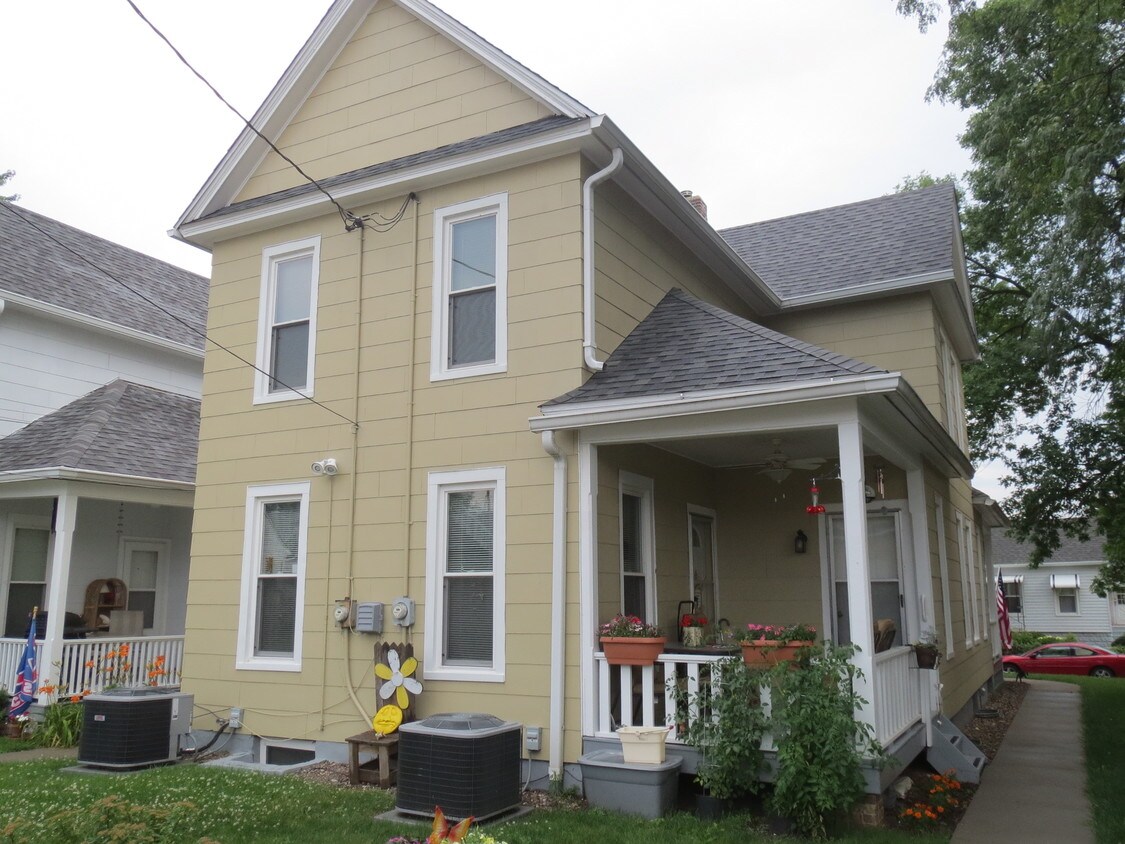 Primary Photo - 1341 15th St