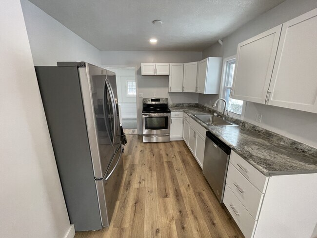 Foto del edificio - 218 W 28th St