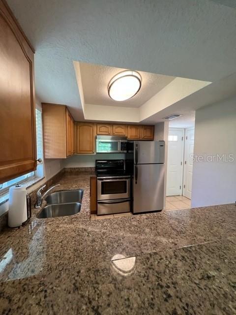 Building Photo - 936 La Costa Cir