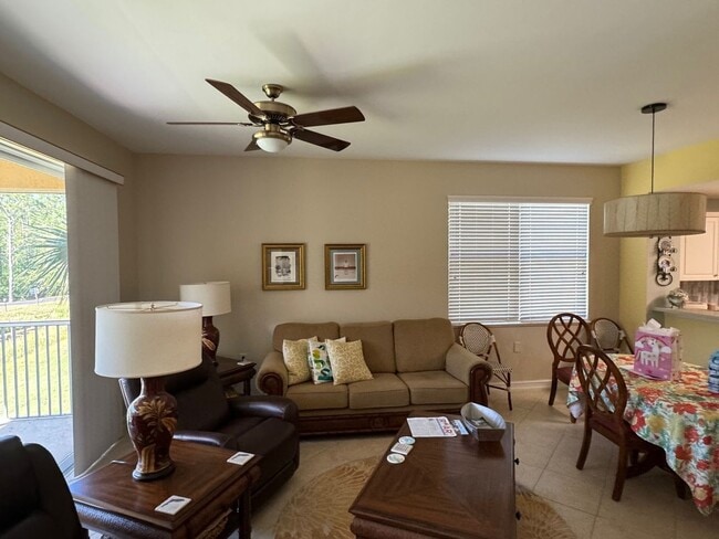 Building Photo - 10550 Amiata Way