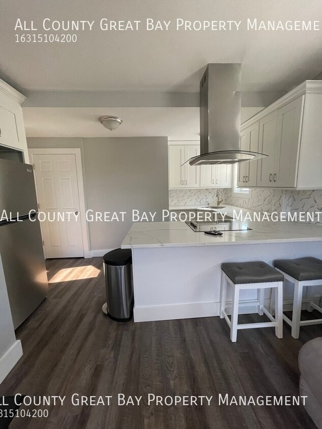 Photo - 184 E Main St-