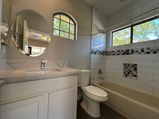 Building Photo - Beautifully Remodeled Home in Anthem Count...