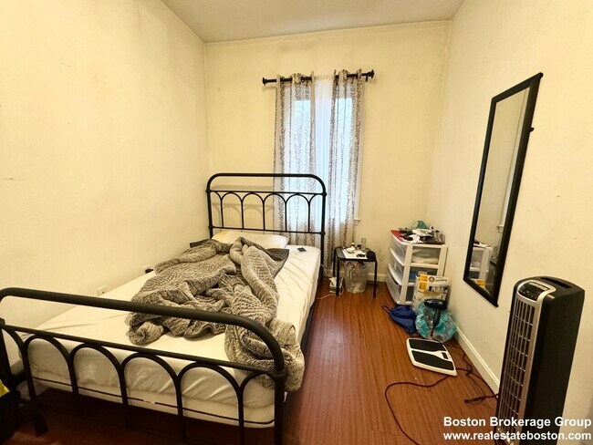 Foto del edificio - 93 A Hillside St