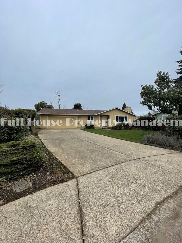 3 br, 1 bath House 5361 Ave House Rental in Eugene, OR