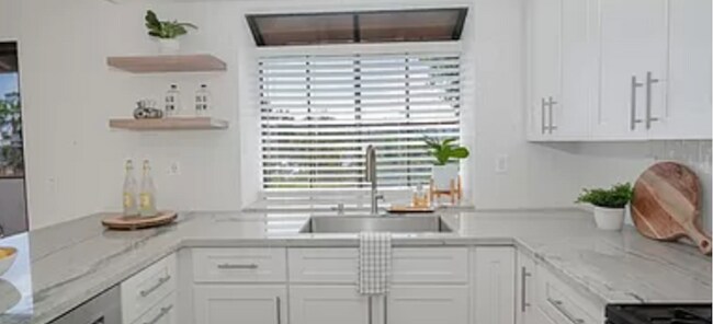 Foto del edificio - 6965 Sandpiper Pl