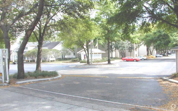 Regency Manor Apartaments - Regency Manor Apartments