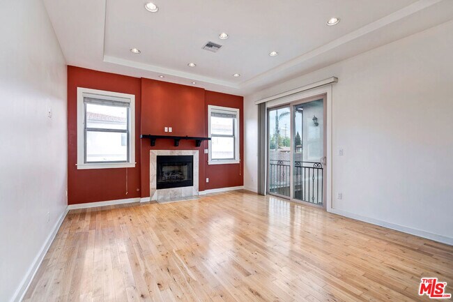 Foto del edificio - 2027 Butler Ave