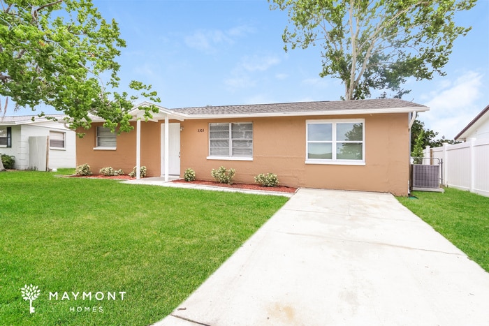 Building Photo - 3303 Jackson Dr