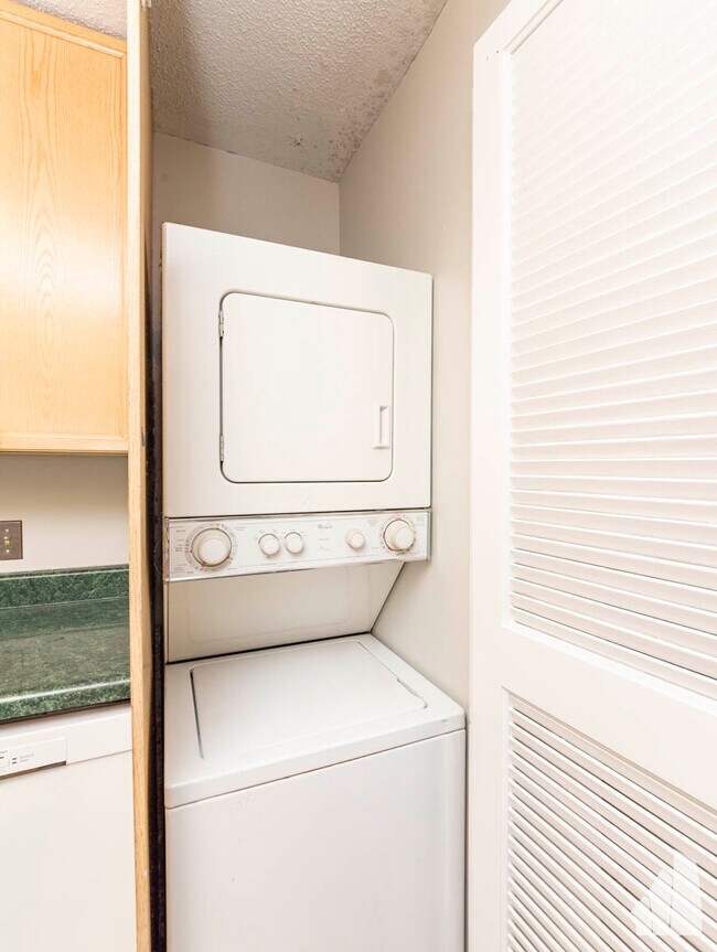 Foto del edificio - 195 N Harbor Dr