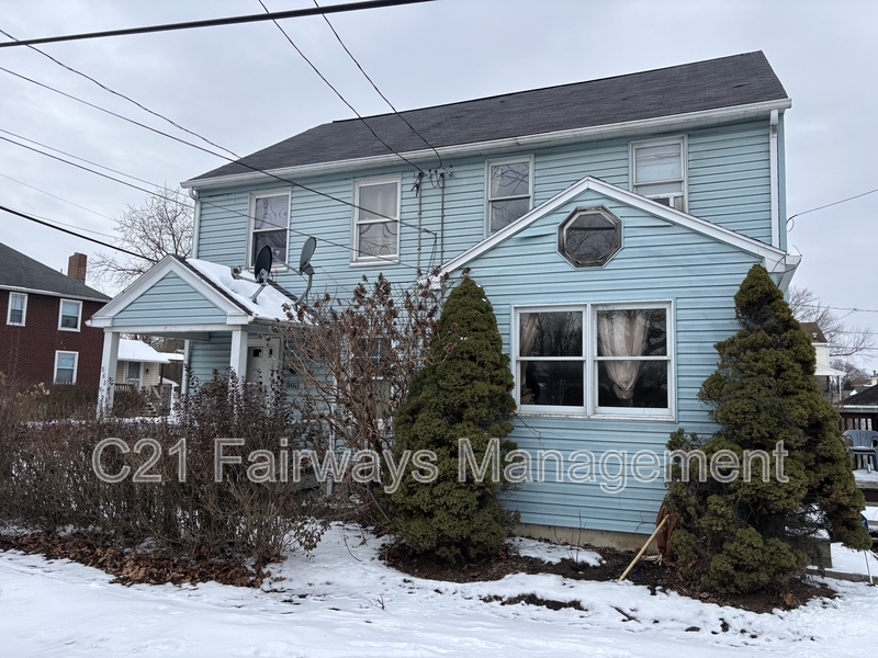 Foto principal - 561 Farnsworth Ave