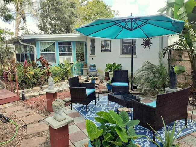 Foto del edificio - 3828 Hawkeye Cir