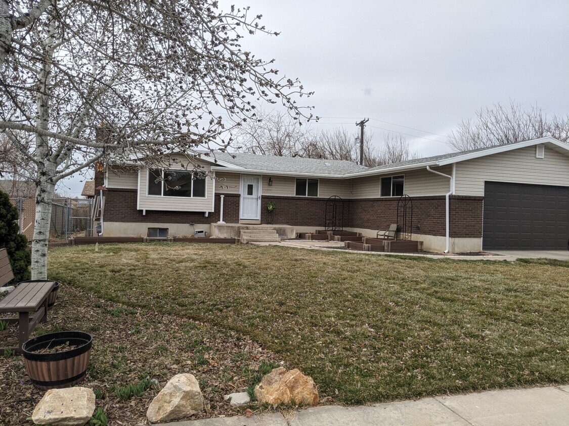 1228 S 1250 E, Clearfield, UT 84015 House Rental in Clearfield, UT