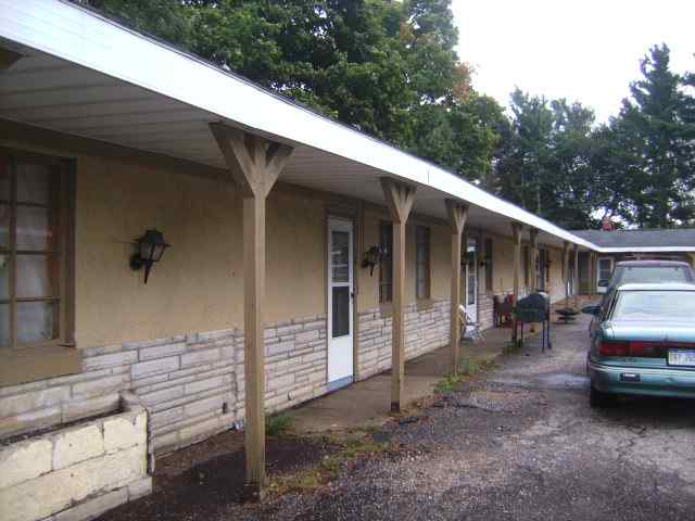 1630 Michigan - 1630 E Michigan Ave