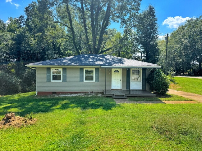 Building Photo - 7 Woodhaven Dr