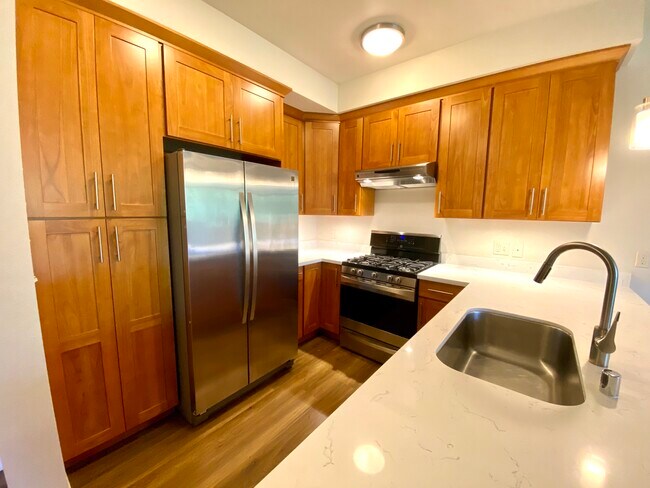 Foto del edificio - 515 102nd Ave SE